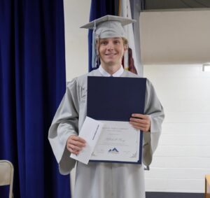 Mitchell Berg - SVUSD Virtual Acadamy Scholarship Winner